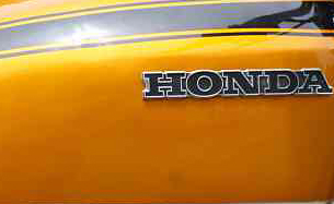 Honda 750 gold tank black emblem